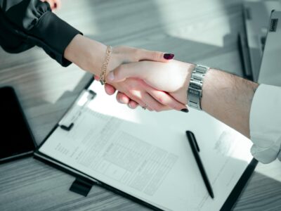 trabaja-con-nosotros-empresas-de-alquileres