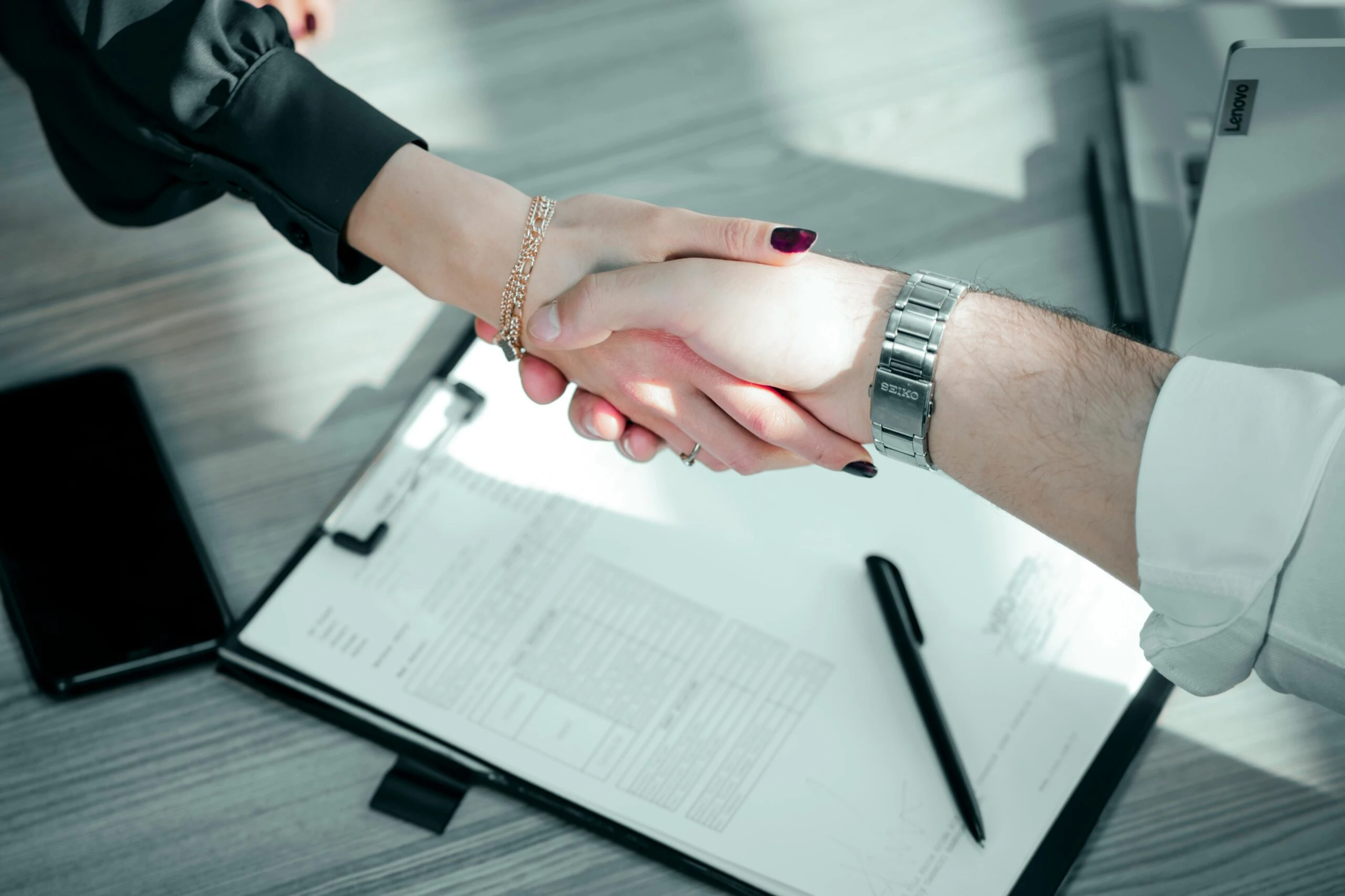 trabaja-con-nosotros-empresas-de-alquileres